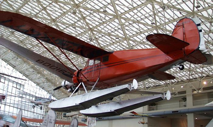 Stinson SR-5 Bushplane on floats